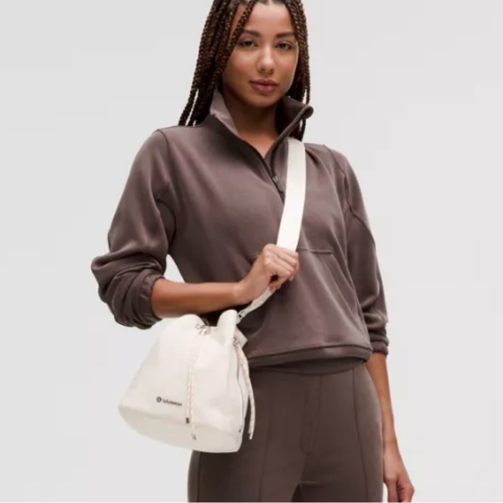 Lululemon Drawstring Crossbody Bucket Bag